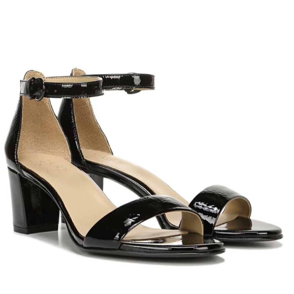 NATURALIZER Vera Ankle Strap Sandals